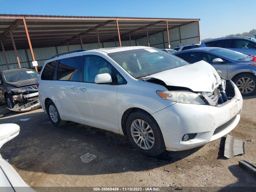 5TDYZ3DC6HS792906 2017 TOYOTA SIENNA, photo no. 11