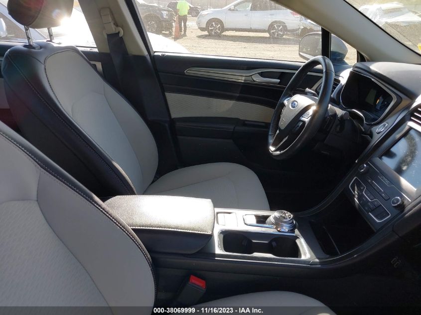2019 FORD FUSION SE - 3FA6P0HD8KR194881