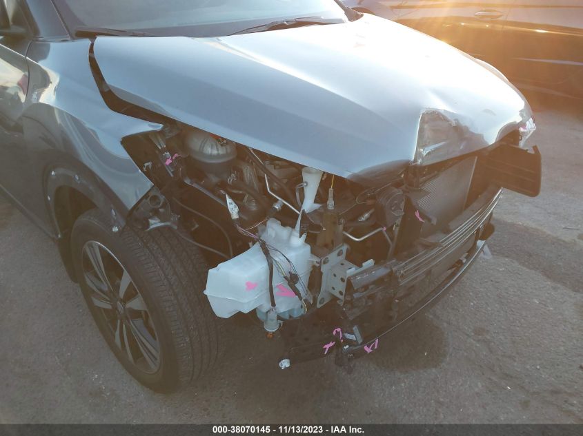 VIN 3N1CP5CU2KL505745 2019 NISSAN KICKS SV