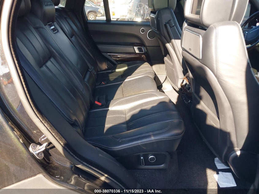 VIN SALGV2FEXHA330290 2017 LAND ROVER RANGE ROVER AUTOBIOGRAPHY