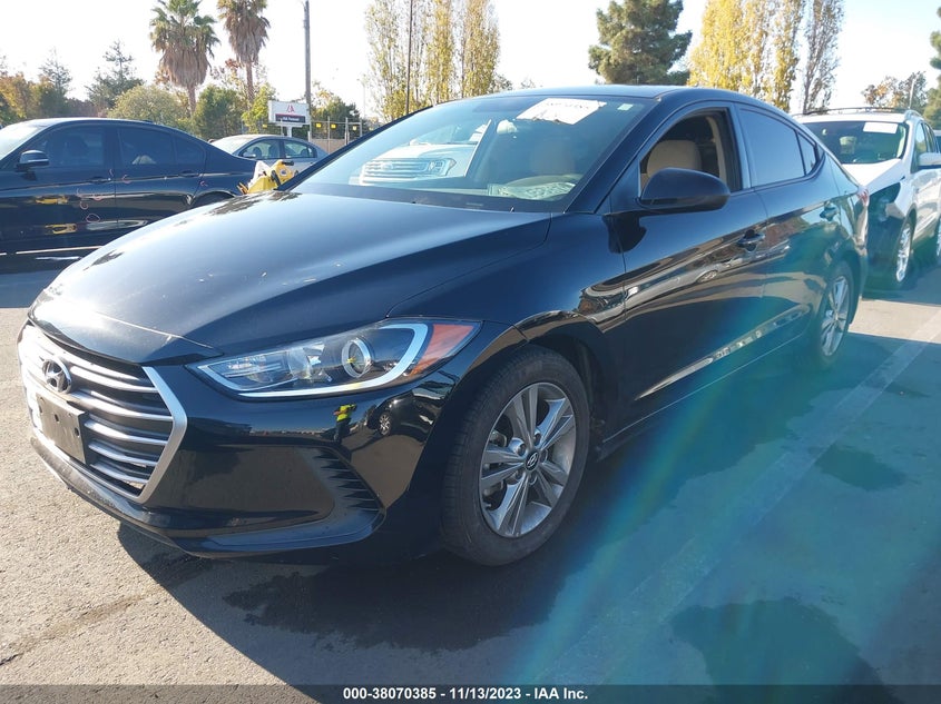 VIN 5NPD84LF9HH180319 2017 HYUNDAI ELANTRA SE