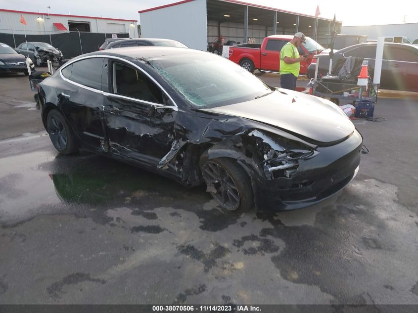 2018 TESLA MODEL 3 LONG RANGE/MID RANGE - 5YJ3E1EA0JF070137