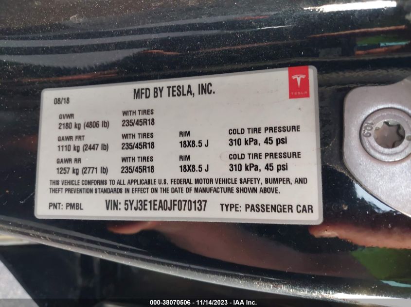 2018 TESLA MODEL 3 LONG RANGE/MID RANGE - 5YJ3E1EA0JF070137