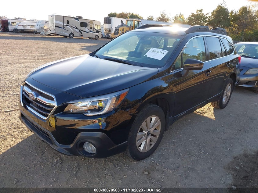 VIN 4S4BSAFC4J3338765 2018 SUBARU OUTBACK 2.5I PREMIUM
