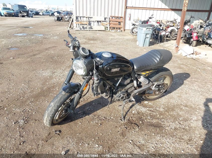 2017 DUCATI SCRAMBLER 800 ZDM15ANM6HB021110