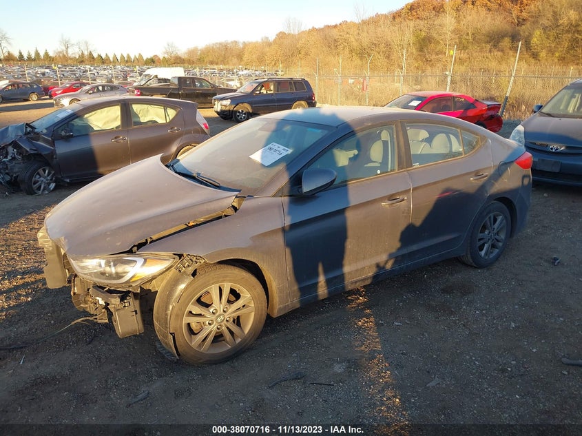VIN 5NPD84LF4JH264179 2018 HYUNDAI ELANTRA SEL