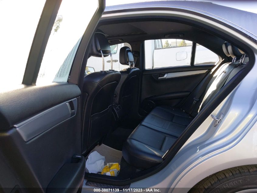 2014 MERCEDES-BENZ C 300 LUXURY 4MATIC - WDDGF8ABXEA836207