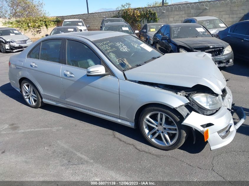 2014 MERCEDES-BENZ C 300 LUXURY 4MATIC - WDDGF8ABXEA836207