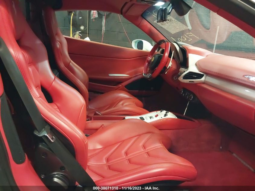 2013 FERRARI 458 SPIDER - ZFF68NHA2D0189397
