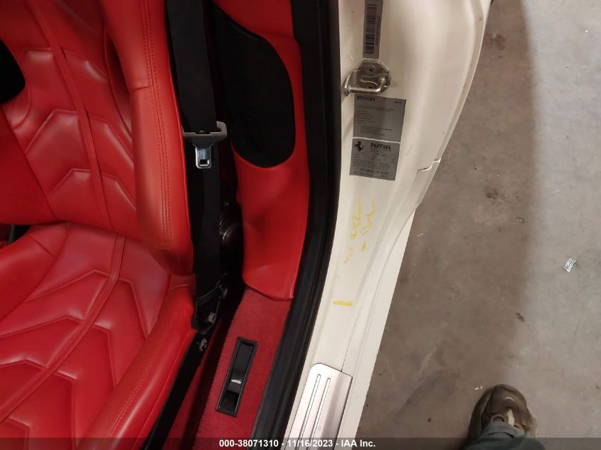 2013 FERRARI 458 SPIDER - ZFF68NHA2D0189397