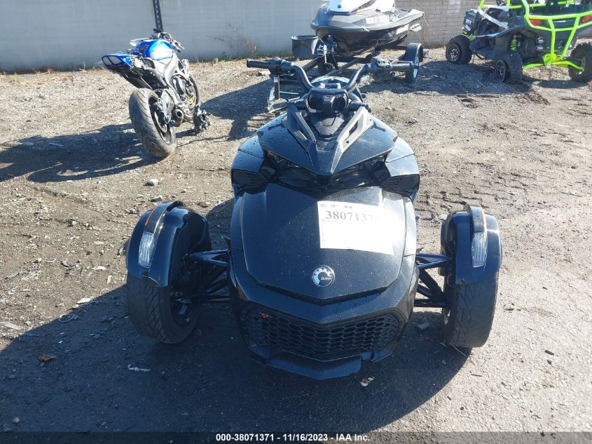 2021 CAN-AM SPYDER ROADSTER F3 2BXRDDE42MV000146