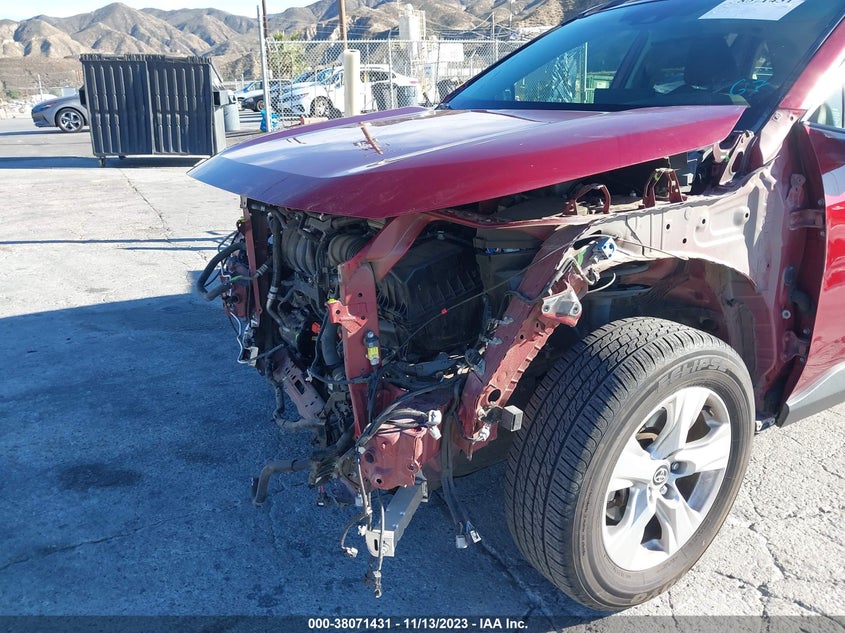 VIN JTMRWRFVXLD044811 2020 TOYOTA RAV4 XLE HYBRID