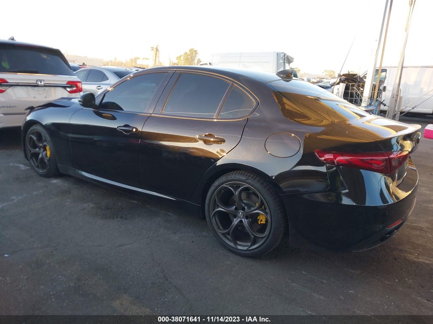 VIN ZARFAMBN8K7600577 2019 ALFA ROMEO GIULIA TI