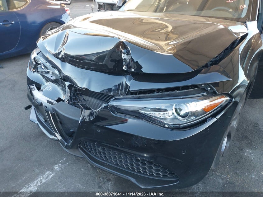 VIN ZARFAMBN8K7600577 2019 ALFA ROMEO GIULIA TI