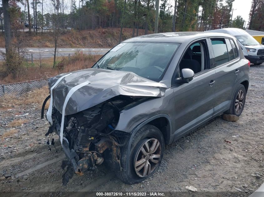 2013 VOLKSWAGEN TIGUAN S - WVGAV7AX7DW533939