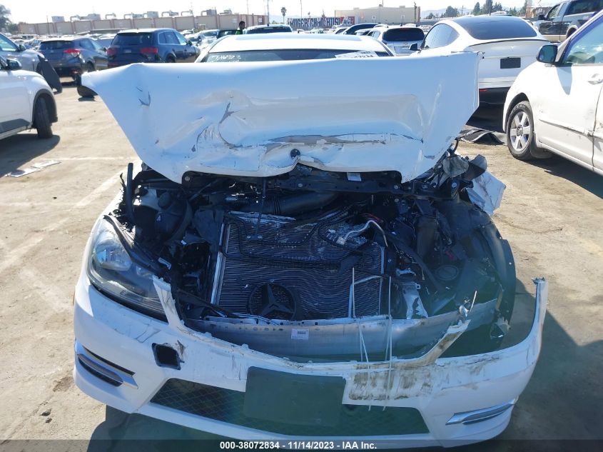 2014 MERCEDES-BENZ C 250 SPORT/LUXURY - WDDGF4HB0EA938890