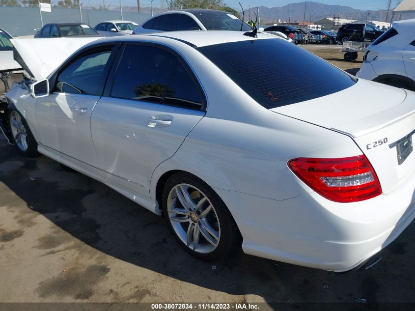 2014 MERCEDES-BENZ C 250 SPORT/LUXURY - WDDGF4HB0EA938890