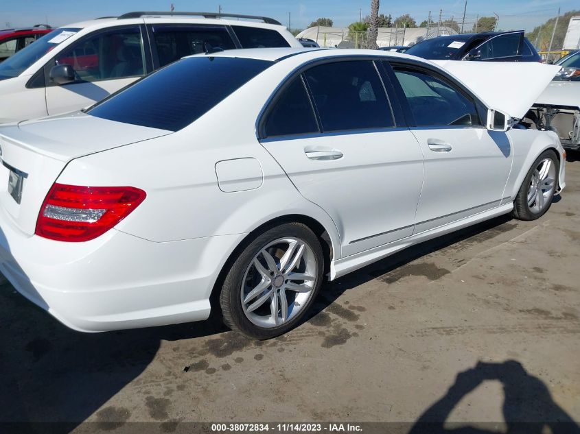 2014 MERCEDES-BENZ C 250 SPORT/LUXURY - WDDGF4HB0EA938890