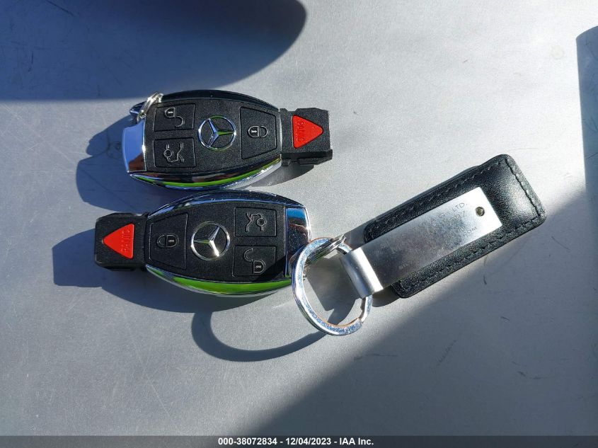 2014 MERCEDES-BENZ C 250 SPORT/LUXURY - WDDGF4HB0EA938890