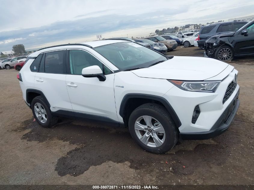 2021 TOYOTA RAV4 XLE - 2T3RWRFV5MW114686