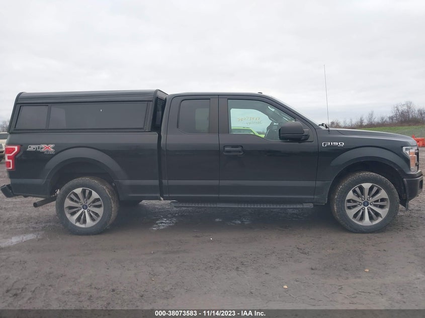VIN 1FTEX1EP2JFA03557 2018 FORD F-150 XL