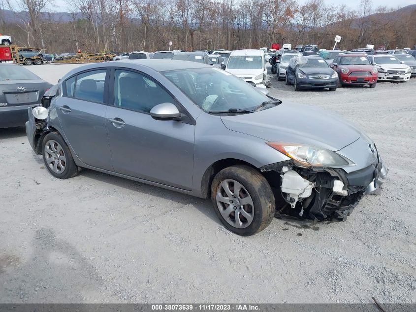 2013 MAZDA MAZDA3 I SPORT - JM1BL1U70D1821130