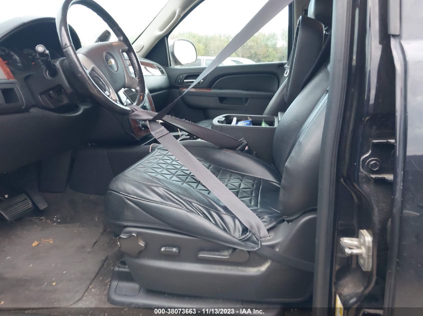 2014 CHEVROLET TAHOE LT - 1GNSCBE06ER215252
