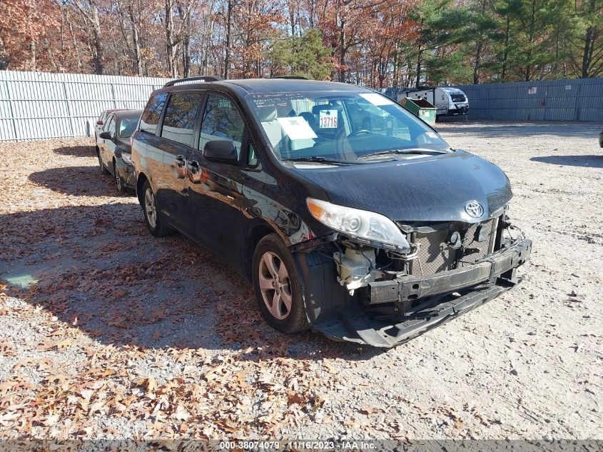 5TDKK3DC5GS703870 2016 TOYOTA SIENNA, photo no. 1