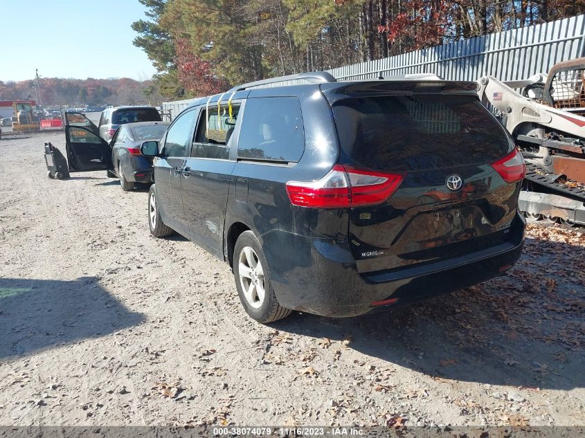 5TDKK3DC5GS703870 2016 TOYOTA SIENNA, photo no. 3