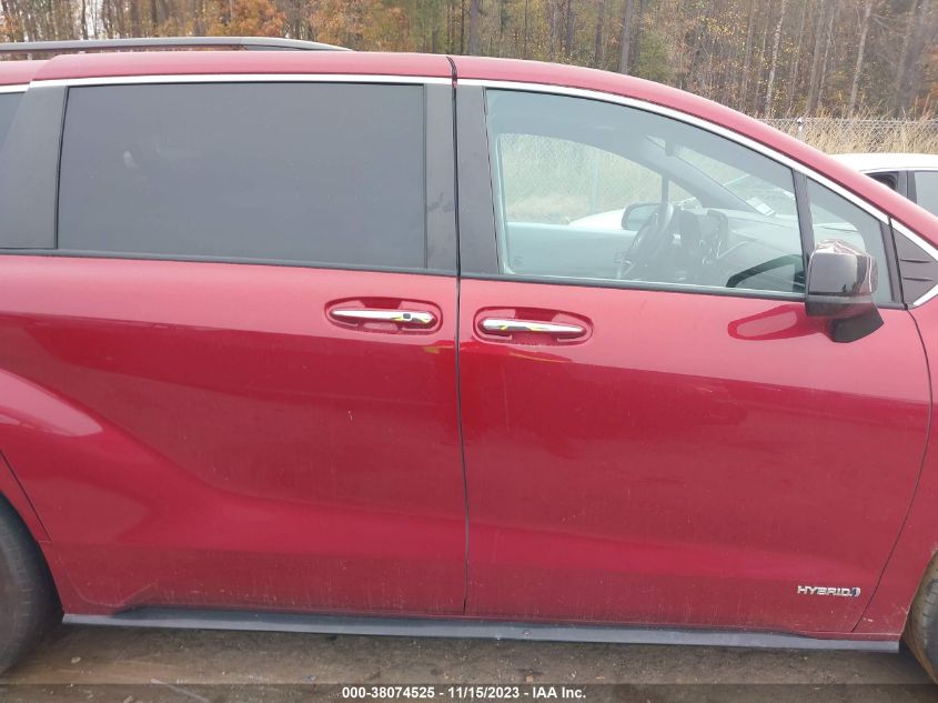 2021 TOYOTA SIENNA XSE - 5TDXRKEC0MS0707O3