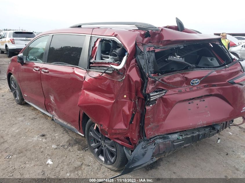 2021 TOYOTA SIENNA XSE - 5TDXRKEC0MS0707O3