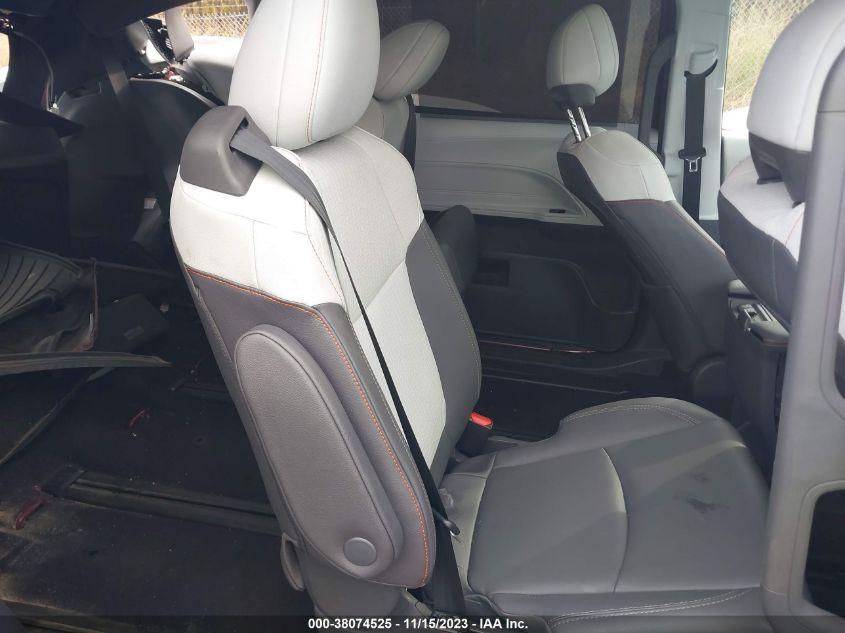 2021 TOYOTA SIENNA XSE - 5TDXRKEC0MS0707O3
