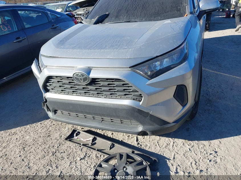 VIN 2T3G1RFV2KC029762 2019 TOYOTA RAV4 LE