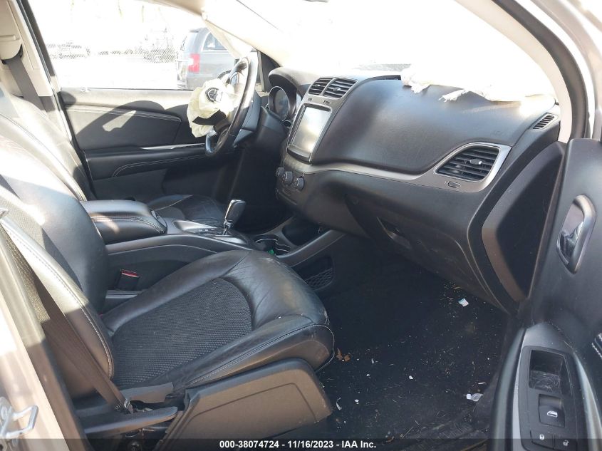 2018 DODGE JOURNEY CROSSROAD - 3C4PDCGBXJT274435