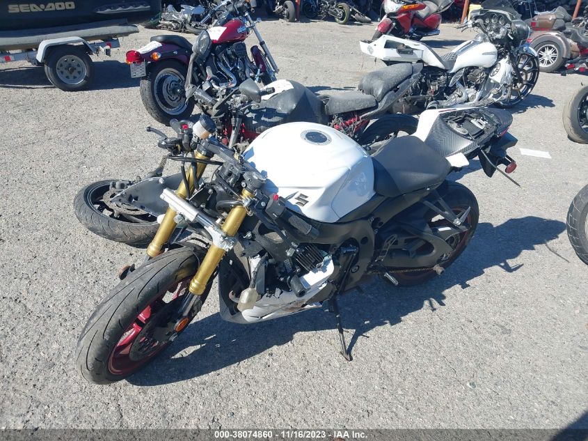 2017 SUZUKI GSX-R750 JS1GR7MA4H2101861