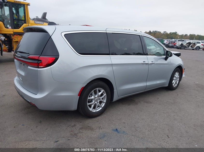 VIN 2C4RC1BG5PR623967 2023 CHRYSLER PACIFICA TOURING L