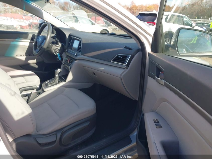2017 HYUNDAI ELANTRA SE/VALUE/LIMITED - 5NPD84LF2HH174622