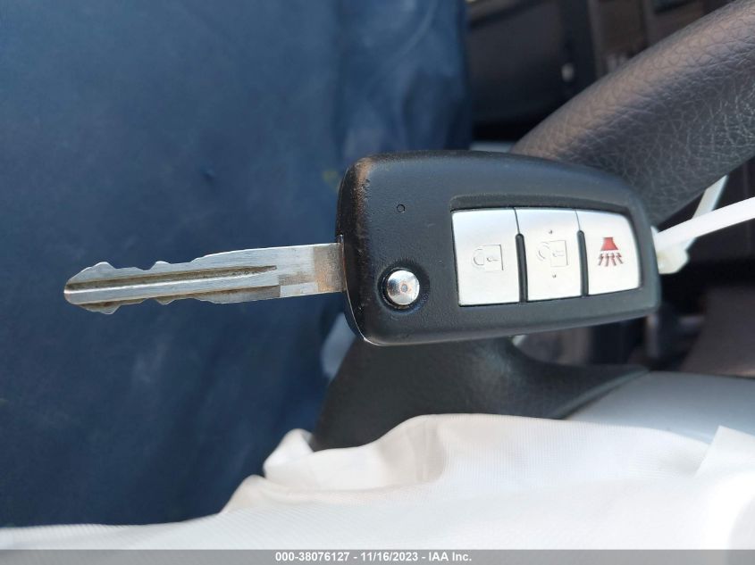 2015 NISSAN ROGUE S - KNMAT2MV2FP509651