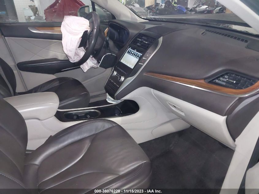 2017 LINCOLN MKC SELECT - 5LMCJ2D9XHUL34113