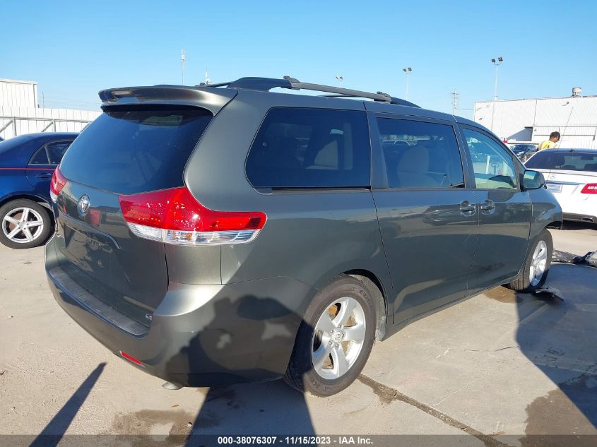 5TDKK3DC3CS241660 2012 TOYOTA SIENNA, photo no. 4