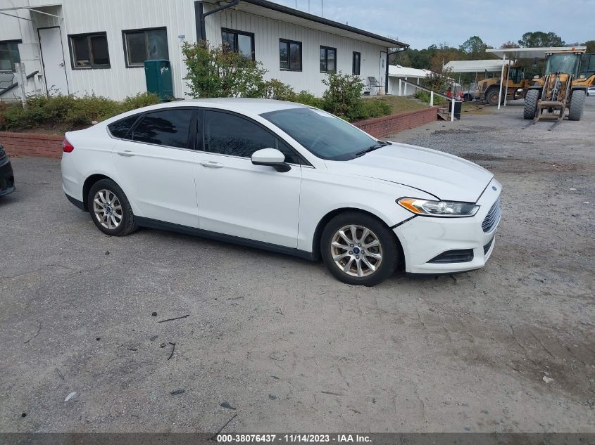 2015 FORD FUSION S - 3FA6P0G70FR219760