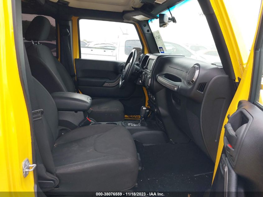 2015 JEEP WRANGLER UNLIMITED SPORT - 1C4BJWDG8FL624409