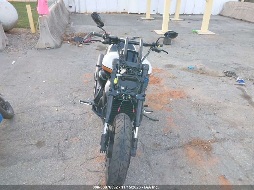2020 SUZUKI VZR1800 JS1VY53A5L7100049