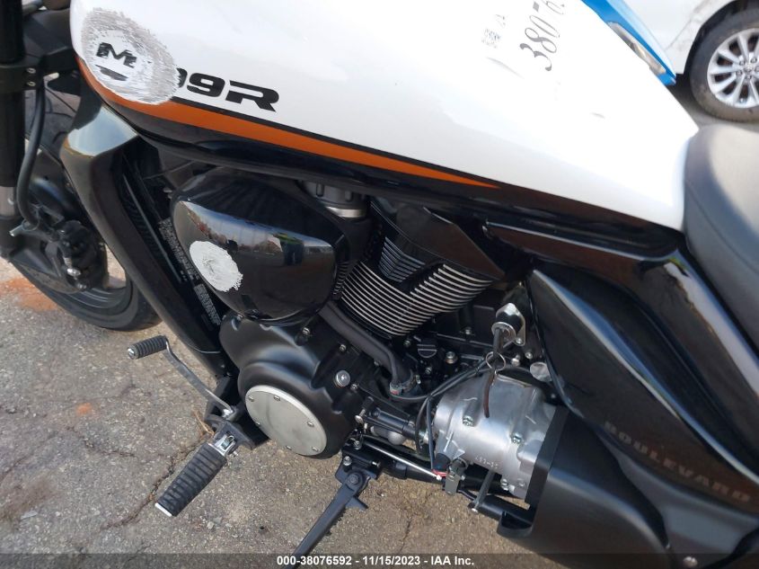 2020 SUZUKI VZR1800 JS1VY53A5L7100049