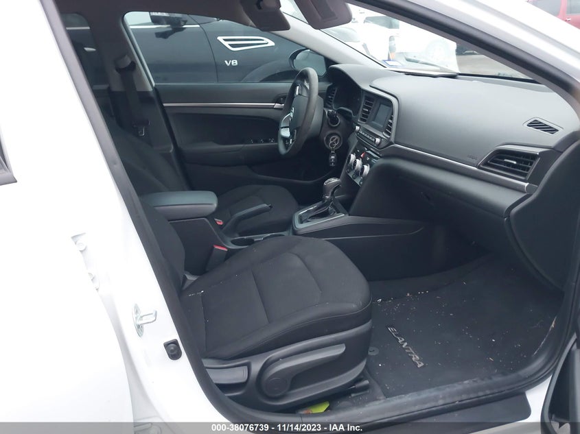 VIN 5NPD74LF3KH435539 2019 HYUNDAI ELANTRA SE
