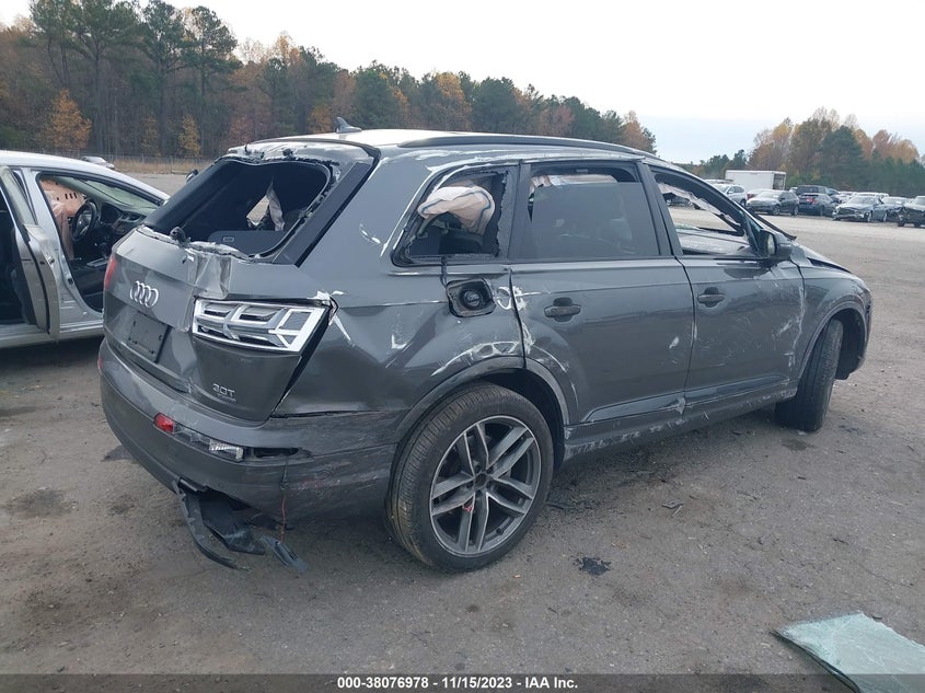 VIN: WA1VAAF71JD033512 2018 AUDI Q7 PRESTIGE