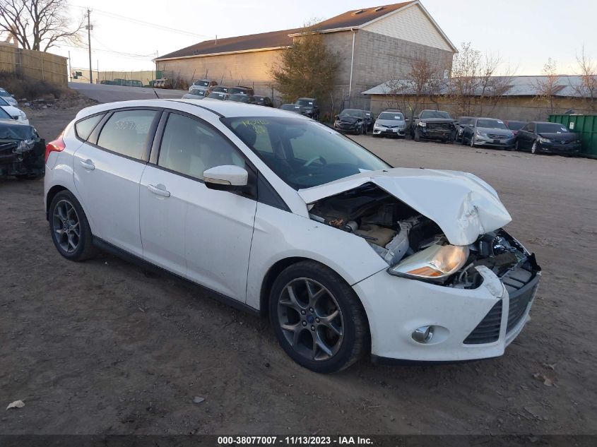 2014 FORD FOCUS SE - 1FADP3K29EL326517