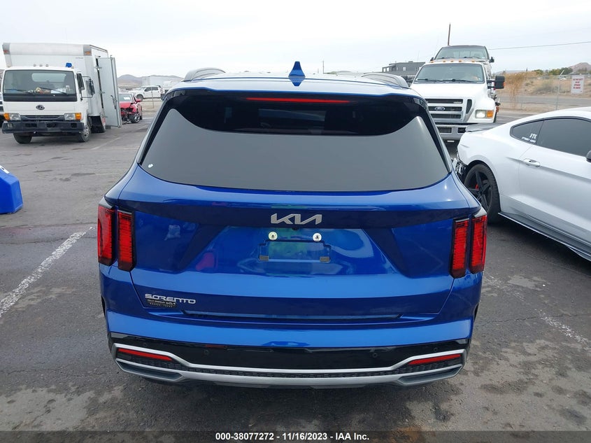 VIN 5XYRL4LC1PG216679 2023 KIA SORENTO S