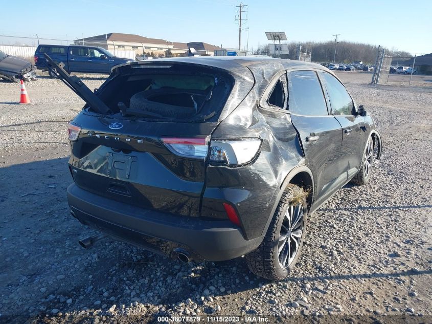 2021 FORD ESCAPE SE - 1FMCU0G65MUA29452