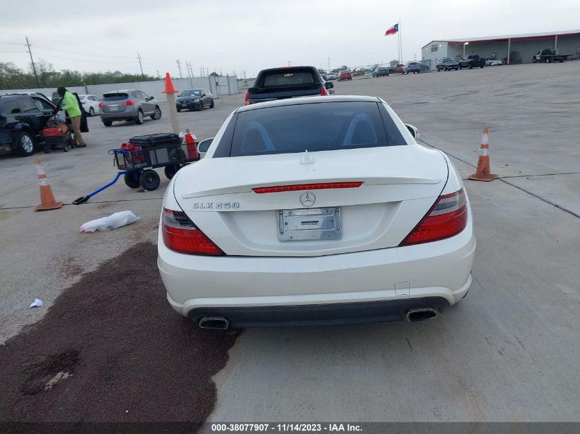 2014 MERCEDES-BENZ SLK 250 WDDPK4HA7EF080243